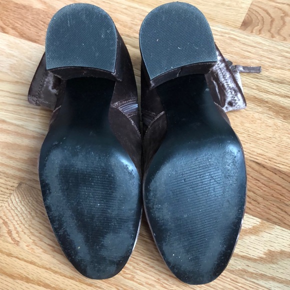 Velvet Steve Madden Booties - Picture 2 of 5